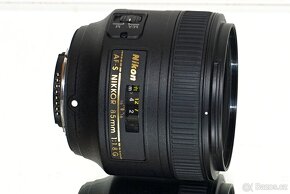 Nikon Nikkor AF-S 85mm 1:1,8G TOP STAV - 7