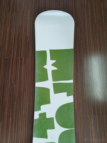 Prodám SNOWBOARD + boty BURTON Coco White - 7