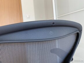 Kancelářská židle Herman Miller Aeron B PC 43000,- ZÁNOVNÍ - 7