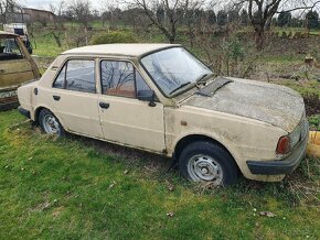 Škoda 120 LX a Škoda 120 L - 7