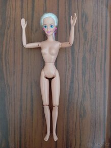 Barbie Mattel , - 7