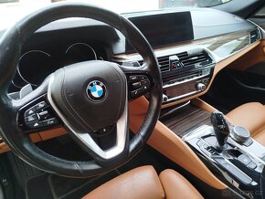 BMW G30 3.0 V6 X drive Luxury line - 7