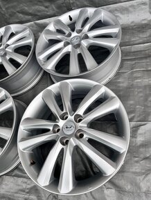 5x114,3 R18 originál alu sada Hyundai ix35 - TOP STAV - 7