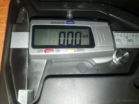 Digitální posuvné měřítko s LCD displejem. - 7