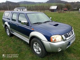 Prodám Nissan Navara D22 4x4 2,5 nafta 98 KW rv 05 130 tkm - 7