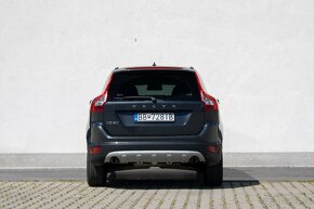 Volvo XC60 2.4D AWD Momentum Geartronic - 7