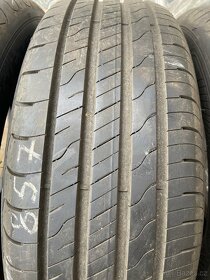 Letní pneu Goodyear 215/65 R16 - 7