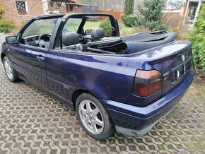 VOLKSWAGEN GOLF CABRIO HIGHLINE BENZÍN 1.6i 74KW - 7