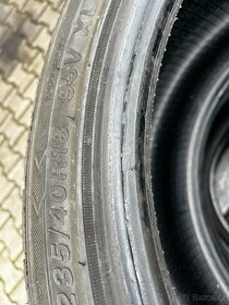 Pneu zimní. 235/45R 18 - 7