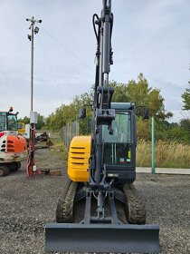 Bagr Volvo EC35C - 7