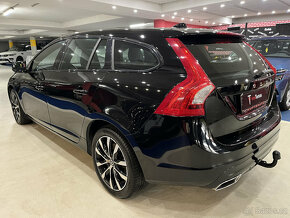 Volvo V60  2.4 D4 AWD 140kW R-Design Momentum AT, rv.2018 - 7