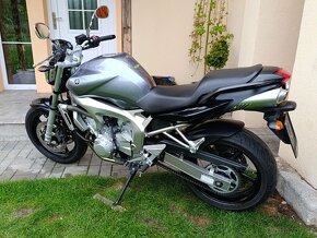 Yamaha fz6 - 7