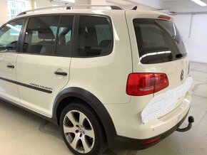 Volkswagen Touran CROSS 2.0 Tdi 103 KW 2/2011 189 tkm TOP - 7