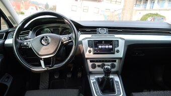 VW Passat Variant 2,0 TDI 4Motion R-Line - 7