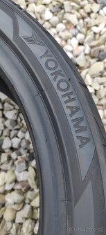 Pneu Yokohama 225/40 R19 93W DOT 0723 - 7