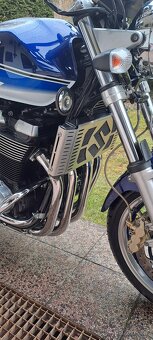 SUZUKI GSX 1400 - 7