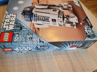 LEGO® Star Wars™ 75379 R2-D2 - 7