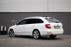 Škoda Superb Combi 2.0 TDI - 7