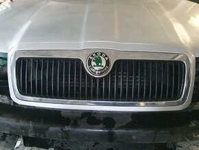 Předek Škoda Octavia 1 stříbrná metalíza 9102 - 7