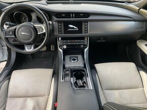 Jaguar XF,  3.0 D R-Sport 2016 - 7