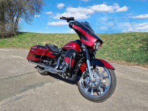 Harley Davidson Street glide cvo - 7