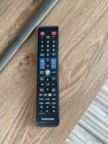 SAMSUNG TV UE46ES8080U 3D FULL HD - 7