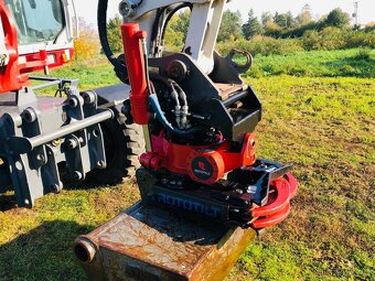 Kolové rypadlo Takeuchi TB295W - 7