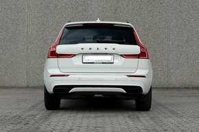 Volvo XC60 D4 140kW R Design AWD rok 05/2018 - 7