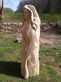 Dřevěná socha Iluze - 7