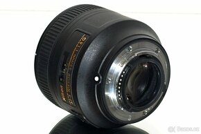 Nikon Nikkor AF-S 85mm 1:1,8G TOP STAV - 7