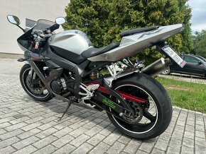 Yamaha R1 2002 - 7