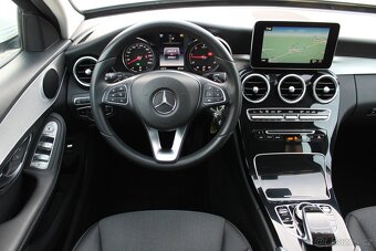 Mercedes-Benz Třídy C 220d 4Matic AMG 9Gtronic Airmatic - 7