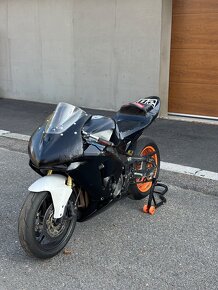 Honda CBR600RR 2005 - 7