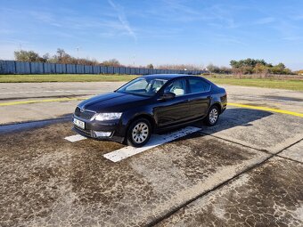 Škoda Octavia III, 1.6 TDI, AT - 7