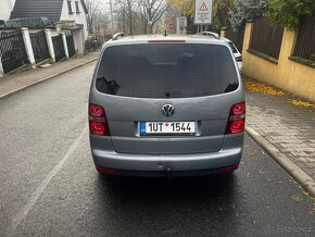 VW Touran 2.0 tdi 2010 bez koroze - 7