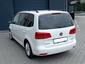 VW Touran 2,0 TDi DSG, r.v. 2013 - 7