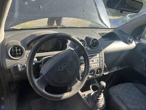 Ford fiesta 1.4 i - 7