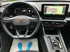 Cupra Leon 1,4 TSI 180kw e-hybrid,LED,kamera,kessy,MATT - 7