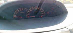 Toyota Yaris 1.4 16v 74kW 1NR nejeto 104tis. km rv. 2005-12 - 7