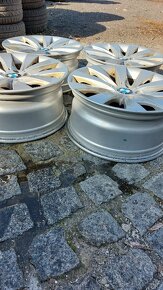 17" BMW SADA ORIG ALU DISKŮ 7,5JX17 ET37 - 7