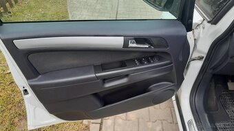 Opel Zafira 1.7 CDTI  naj. pouhych 128tKm - 7