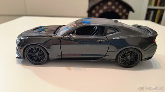 Maisto Bugatti Divo, Maisto Chevrolet Camaro ZL1, Bburago La - 7