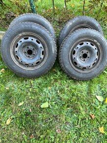 Prodám 4x zimní pneu 165/70 r14 5x100 - 7