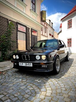 BMW E30 325e - Top stav - 7