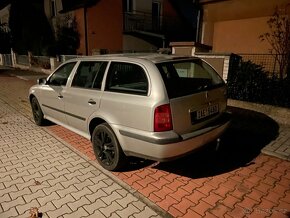 Škoda Octavia 2.0i, rok 2001 STK do 08/2025. Klima - 7