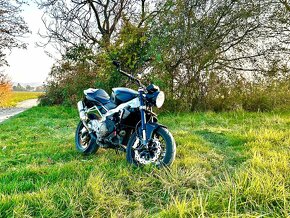 Aprilia Tuono 1000r - 7