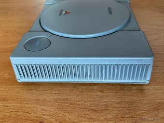 PlayStation model SCPH-1002 konzole - 7