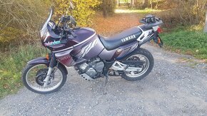 Yamaha xtz 750 Super Tenére - 7