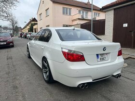 BMW E60 M5 s 57 000 km - 7