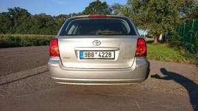 Avensis combi 1.8 benzín - 7